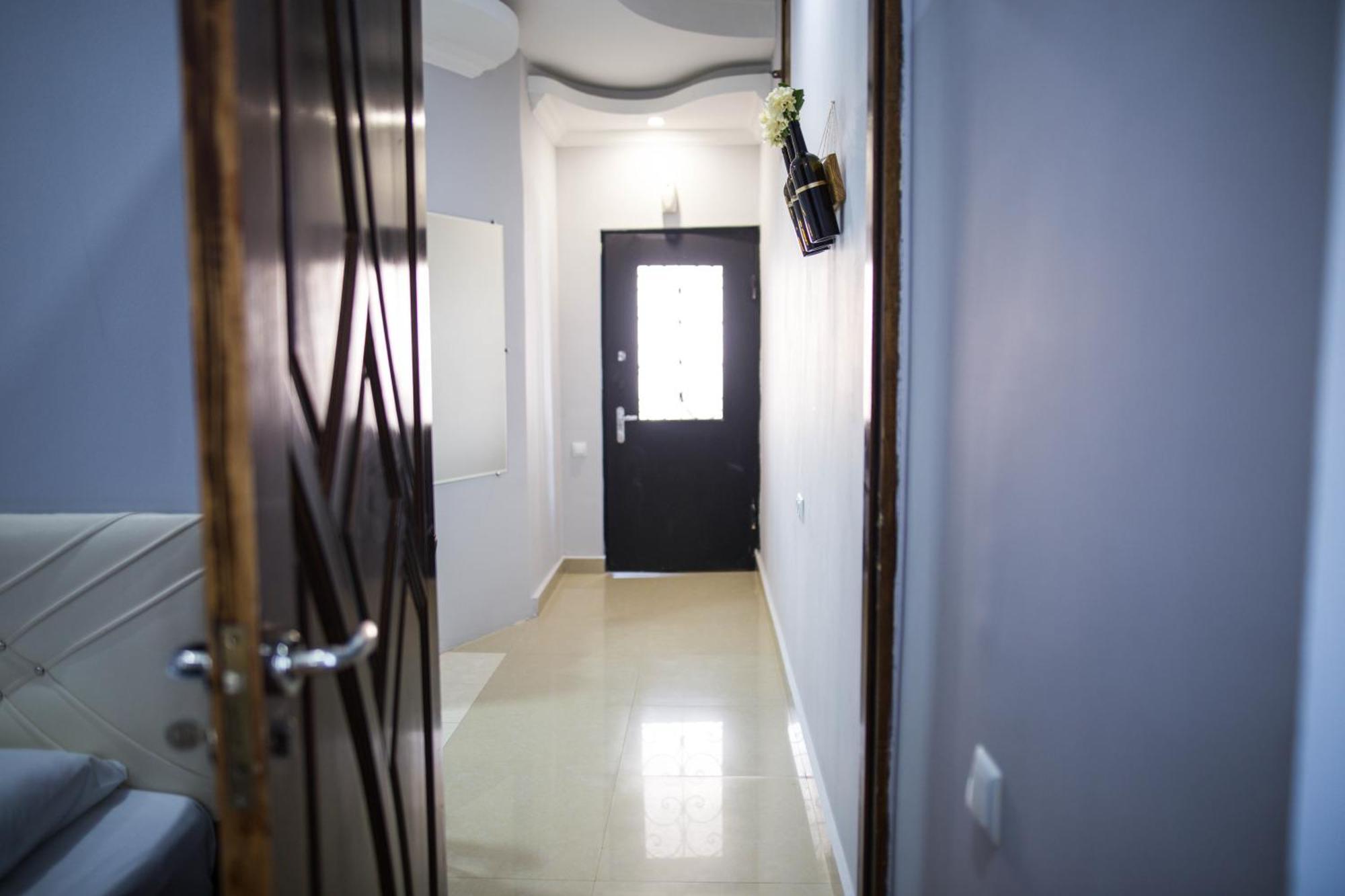 Central Apart-Hotel Batumi Room photo