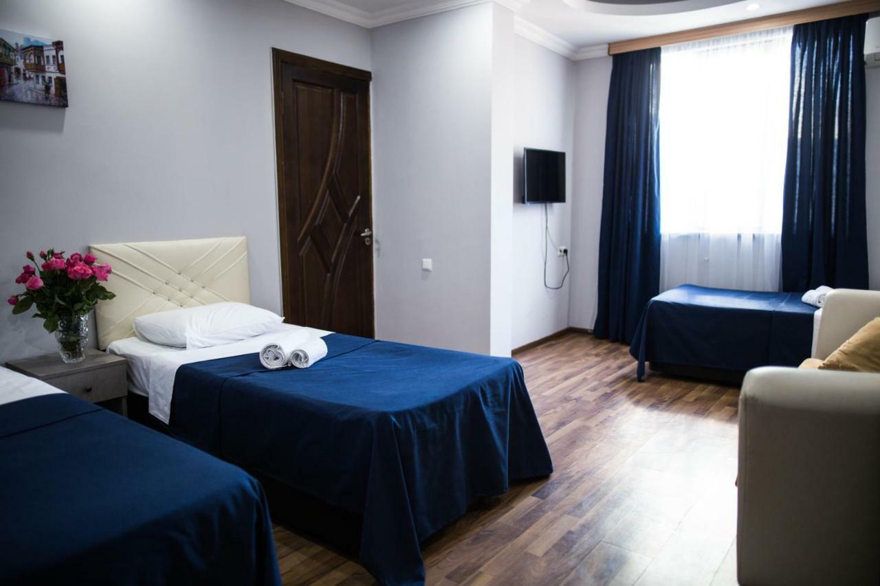 Central Apart-Hotel Batumi Exterior photo